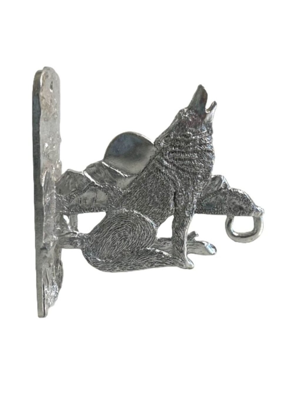 New Heavy Metal Howling Wolf Tether Ring Wall Bracket Rustic Cabin Leash Holder